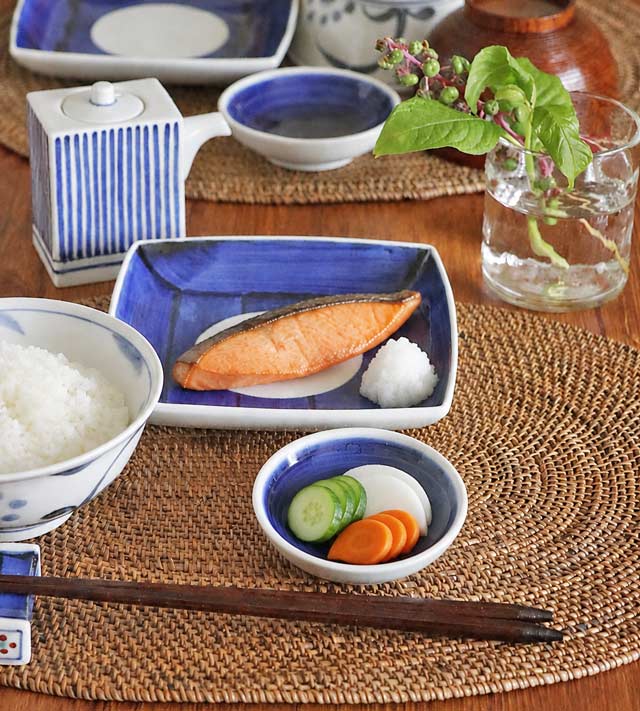 お漬物を盛り付けた豆小皿