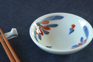 梅山窯 花もようの小皿