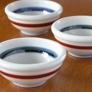 砥部焼 朱線の玉ぶち鉢(3寸)