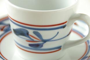 みつ葉のコーヒーカップ 絵付け