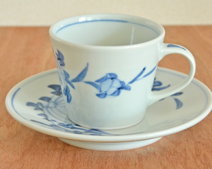 砥部焼・梅山窯 風船花のコーヒーカップ