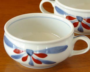 梅山窯 花もようのスープカップ