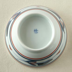 砥部焼 みつ葉の茶碗(小)の底面