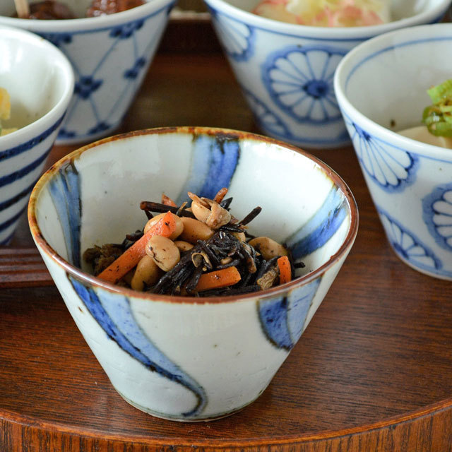 和食器・砥部焼 ねじり文の小鉢(小)