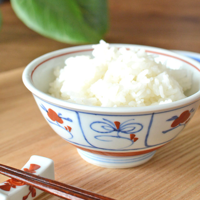 和食器・砥部焼 赤なずなの反茶碗(3.6寸)
