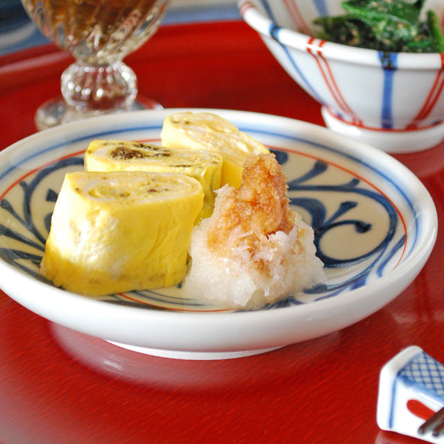 和食器・砥部焼 赤線からくさの取皿