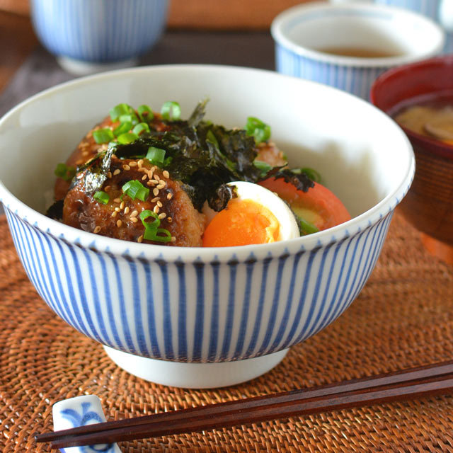 和食器・砥部焼 とくさ柄の丼鉢(5.2寸)