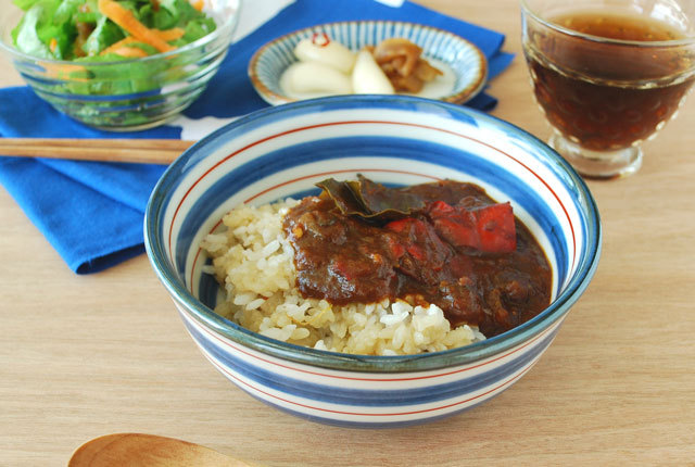 和食器・砥部焼 あい赤ラインの多用鉢(5寸)
