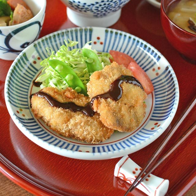 和食器・砥部焼 とくさみつ紋の切立丸皿(6寸)
