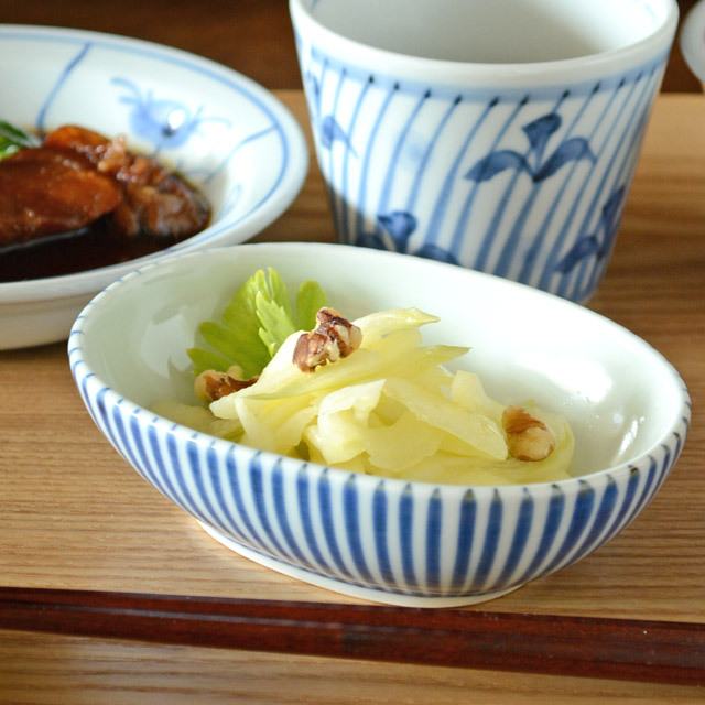 和食器・砥部焼 とくさ柄の舟型小鉢