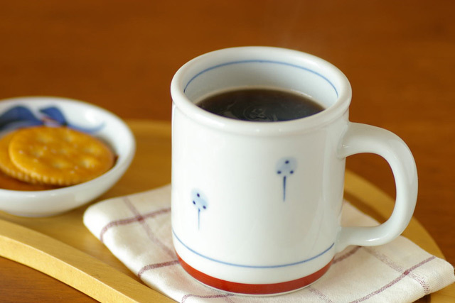 和食器・砥部焼 たんぽぽの切立マグカップ
