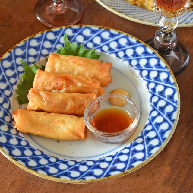 和食器・砥部焼 すずらんのリム付皿(7寸)