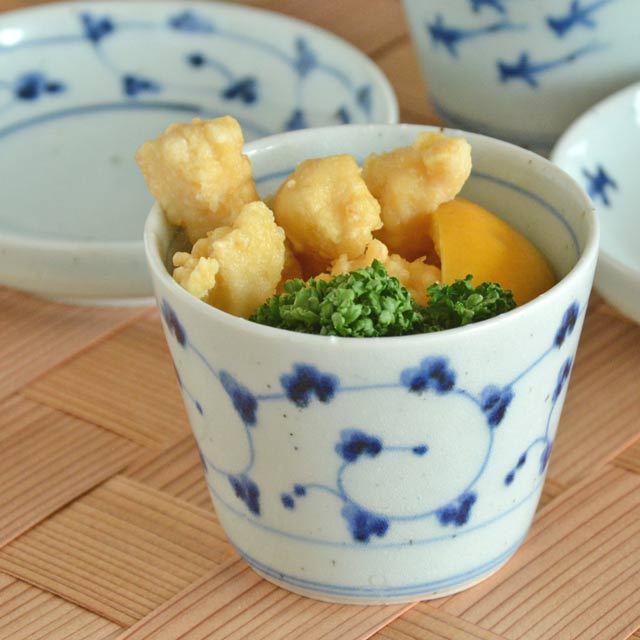 和食器・砥部焼 からくさ模様のそばちょこ