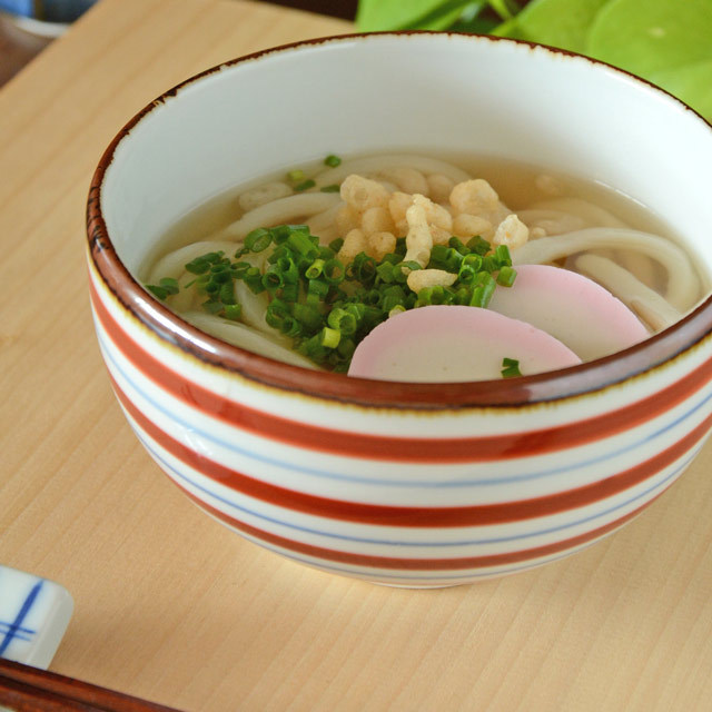 和食器・砥部焼 赤絵こまの丸碗