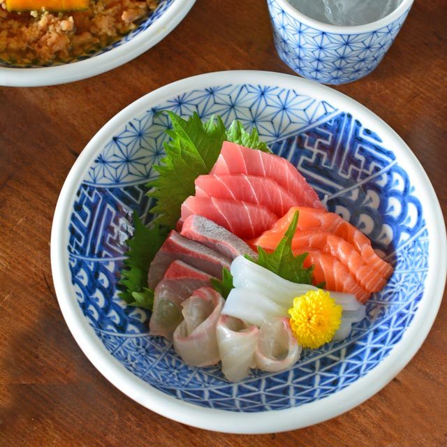 和食器・砥部焼 しょんずい柄の玉縁浅鉢(6寸)