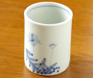 砥部焼・森陶房 たんぽぽの筒湯のみ(大)