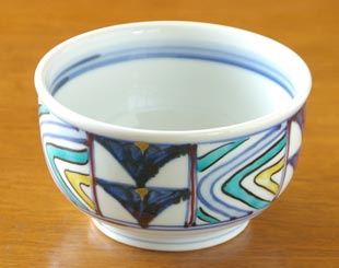 砥部焼・西岡工房 色絵金彩の丼
