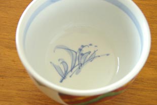 砥部焼 やきしめ柄のどんぶりを上から見たところ