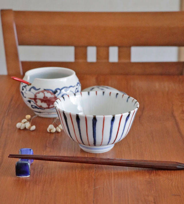 中田窯 二色とくさの反茶碗 正面
