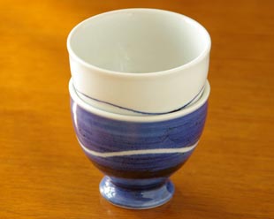 砥部焼・向井窯　フリーカップを重ねて