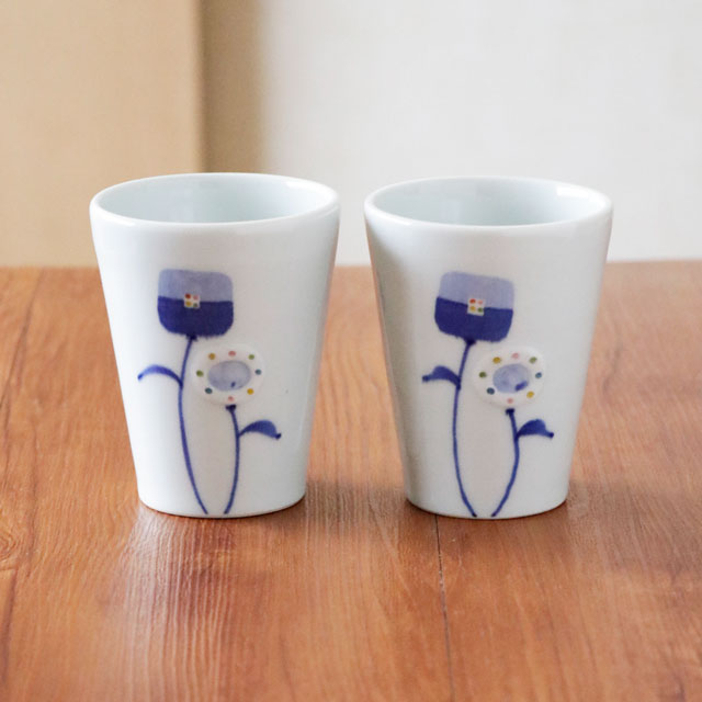 花のフリーカップ 2点並び
