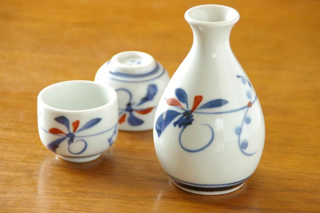 砥部焼・千山窯 上絵とんぼの酒器