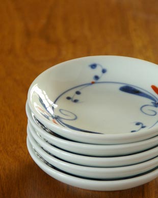 砥部焼・千山窯　上絵とんぼの小皿(3,5寸)を重ねて