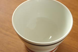 砥部焼・千山窯 ボーダー柄を上から見て