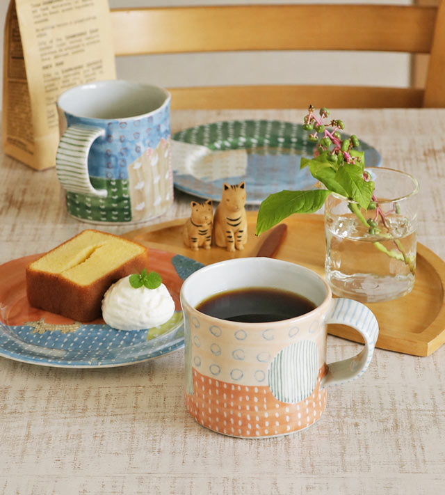 どうぶつマグカップ(グリーン・クマ)のあるお茶の時間