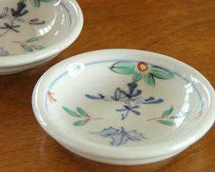 砥部焼 花ちらしの玉ぶち鉢(4寸)